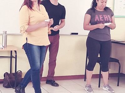 Taller con maestras de la zona 249 (3)